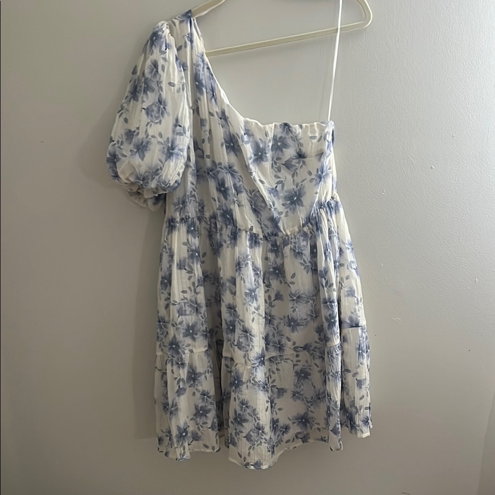 ARULA One Shoulder White and Blue Dress